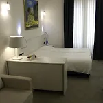 Otel Continentale 2*