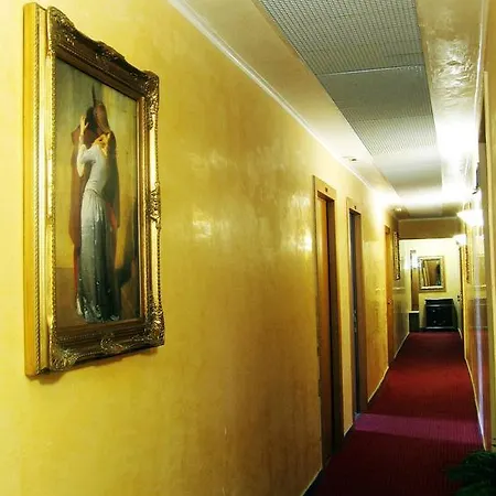 Continentale ホテル