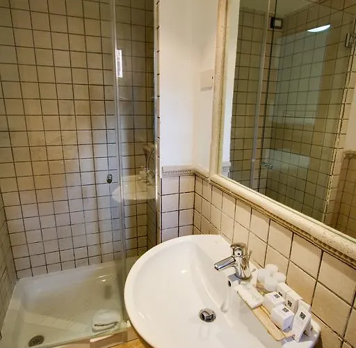 Continentale Hotel 2*